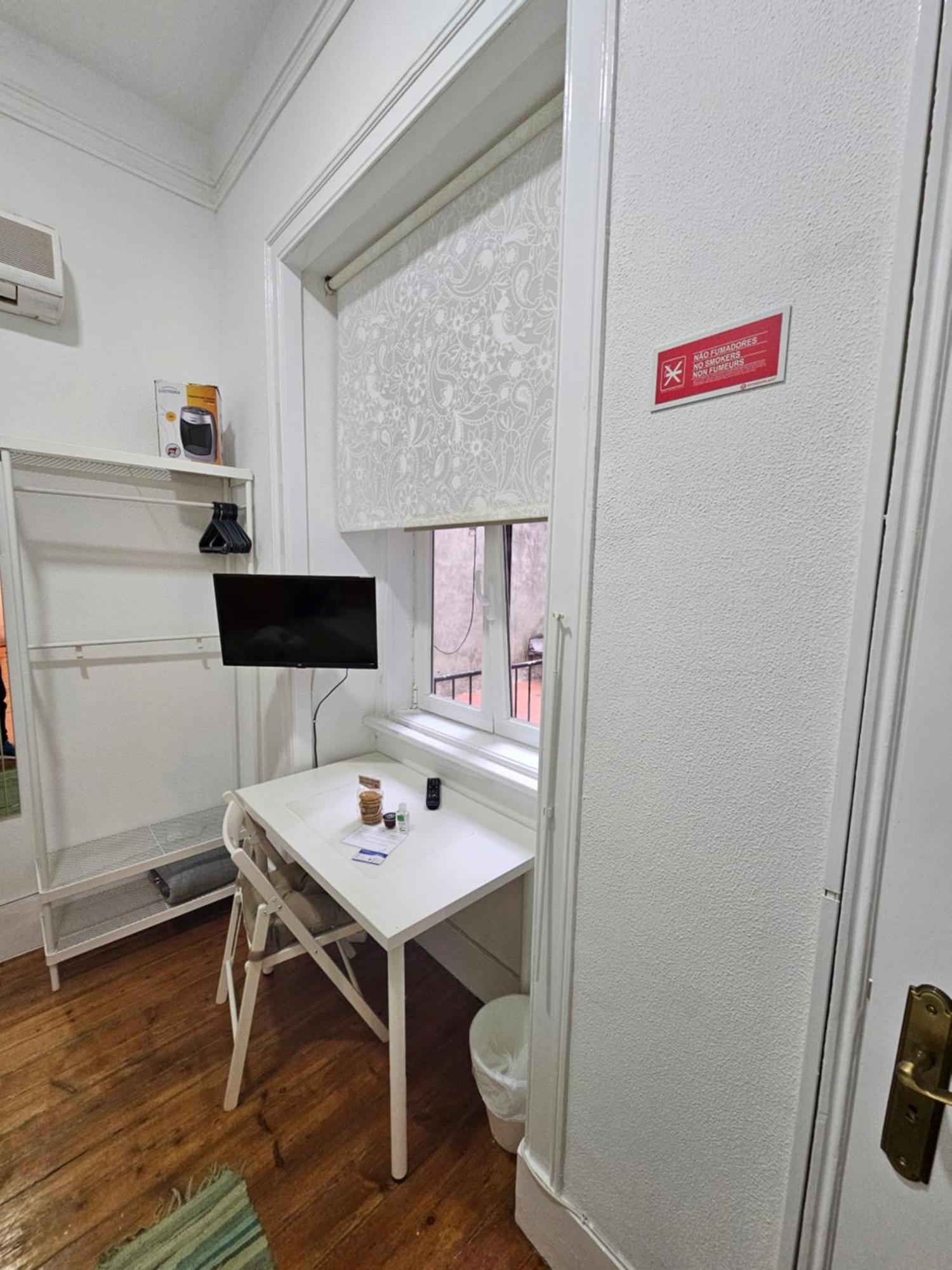 Almirante Guesthouse Lisbon Room photo
